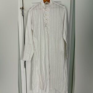 Men’s Kurta Cream and White Textured Fabric